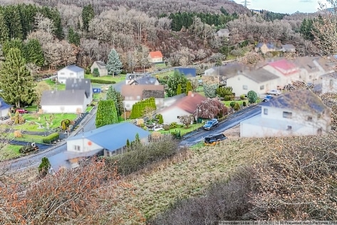 Ortsrandlage am Wald: Baugrundstck in Wimbach bei Adenau - Nhe Nrburgring