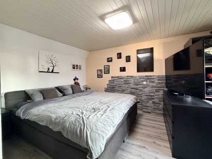 Platz ohne Kompromisse: Gro�z�giges Wohnhaus mit Scheune und Halle - Ihr Freiraum f�r Leben und Business