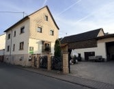 Platz ohne Kompromisse: Gro�z�giges Wohnhaus mit Scheune und Halle - Ihr Freiraum f�r Leben und Business