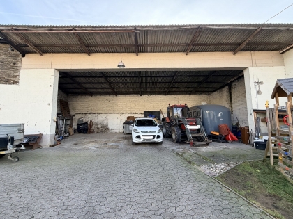 Platz ohne Kompromisse: Gro�z�giges Wohnhaus mit Scheune und Halle - Ihr Freiraum f�r Leben und Business