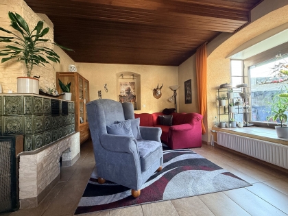 Platz ohne Kompromisse: Gro�z�giges Wohnhaus mit Scheune und Halle - Ihr Freiraum f�r Leben und Business