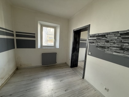 Preis gesenkt! Gro�z�giges Wohnhaus mit zwei Einheiten und vielen M�glichkeiten