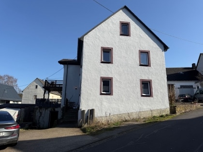 Preis gesenkt! Gro�z�giges Wohnhaus mit zwei Einheiten und vielen M�glichkeiten