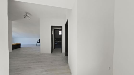 Preis gesenkt! Gro�z�giges Wohnhaus mit zwei Einheiten und vielen M�glichkeiten