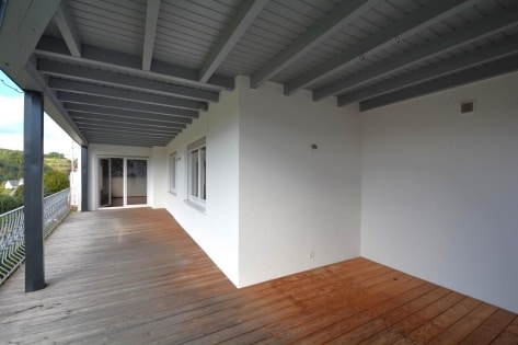 RESERVIERT Eigentumswohnung mit groem berdachten Balkon, herrlicher Aussicht und Garage