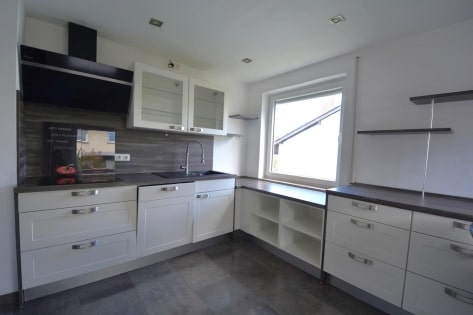 RESERVIERT Eigentumswohnung mit groem berdachten Balkon, herrlicher Aussicht und Garage