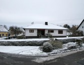 RESERVIERT Freistehender Bungalow mit Terrasse, Garten und Garage