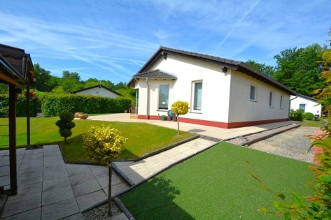 RESERVIERT Moderner, ruhig gelegener und perfekt unterhaltener Ferienbungalow auf sch�nem Grundst�ck