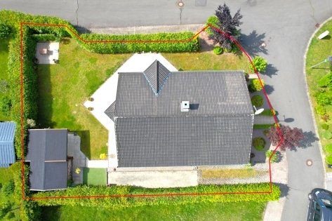 RESERVIERT Moderner, ruhig gelegener und perfekt unterhaltener Ferienbungalow auf sch�nem Grundst�ck