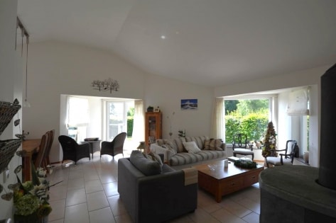 RESERVIERT Moderner, ruhig gelegener und perfekt unterhaltener Ferienbungalow auf sch�nem Grundst�ck