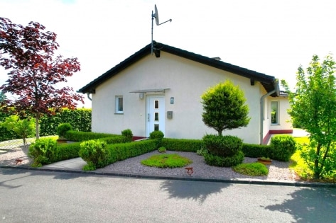 RESERVIERT Moderner, ruhig gelegener und perfekt unterhaltener Ferienbungalow auf sch�nem Grundst�ck