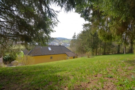 RESERVIERT Perfekt gepflegtes, freistehendes Haus mit Garten, Terrasse, Garage und toller Aussicht