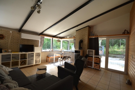 RESERVIERT Ruhig gelegener Ferienbungalow mit Terrasse und Parkplatz