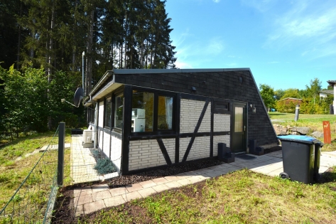 RESERVIERT Ruhig gelegener Ferienbungalow mit Terrasse und Parkplatz