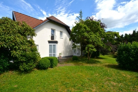 RESERVIERT Wunderbare Villa mit Garage, Garten, Terrasse, Balkon und einzigartiger Aussicht 