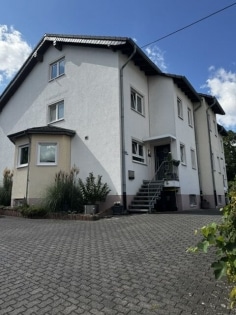 Raumwunder mit Garten, Balkon, Garage und Keller f�r die junge Familie