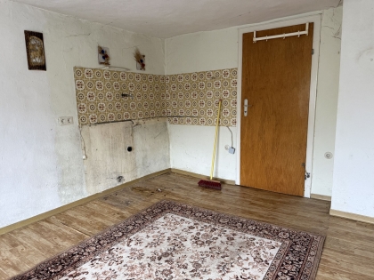 Renovierungsbed�rftiges Wohnhaus aus dem Baujahr ca. 1900, welches1952 durch einen Anbau erweitert wurde