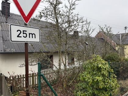 Renovierungsbed�rftiges Wohnhaus aus dem Baujahr ca. 1900, welches1952 durch einen Anbau erweitert wurde