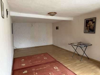 Renovierungsbed�rftiges Wohnhaus aus dem Baujahr ca. 1900, welches1952 durch einen Anbau erweitert wurde