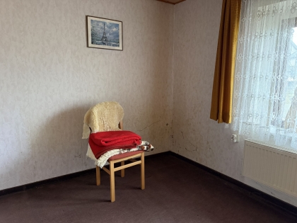 Renovierungsbed�rftiges Wohnhaus aus dem Baujahr ca. 1900, welches1952 durch einen Anbau erweitert wurde