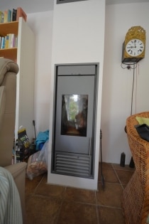 Ruhig gelegener, freistehender Bungalow (Baujahr 2011) mit Garten und Terrasse