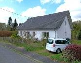 Ruhig gelegener, freistehender Bungalow (Baujahr 2011) mit Garten und Terrasse