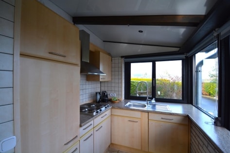 Ruhig gelegener, freistehender Ferienbungalow mit Terrasse