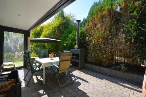 Ruhig gelegener, gepflegter Ferienbungalow mit Terrasse und Gartenhaus