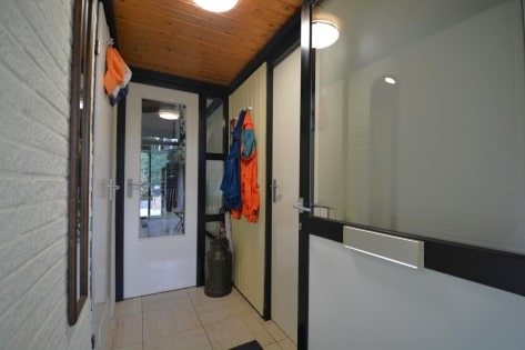 Ruhig gelegener, gepflegter Ferienbungalow mit Terrasse und Gartenhaus