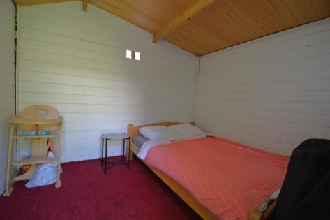 Ruhig gelegener, gepflegter Ferienbungalow mit Terrasse und Gartenhaus