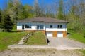 Ruhig gelegener, ger�umiger Bungalow mit Souterrain und Doppelgarage