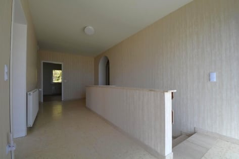 Ruhig gelegener, ger�umiger Bungalow mit Souterrain und Doppelgarage