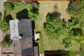 Ruhig gelegenes Einfamilienhaus mit Terrasse, Garagen und Garten