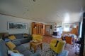 Ruhig gelegenes Wohnhaus mit Balkon, Terrasse, Garten, 3 Garagen und einzigartiger Aussicht