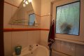 Ruhig gelegenes Wohnhaus mit Balkon, Terrasse, Garten, 3 Garagen und einzigartiger Aussicht