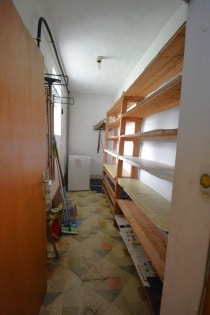 Ruhig gelegenes ehemaliges Eifelbauernhaus mit Nebengebude, Garagen, Stall und berdachter Terrasse auf einem 3.188 m groen Grundstck