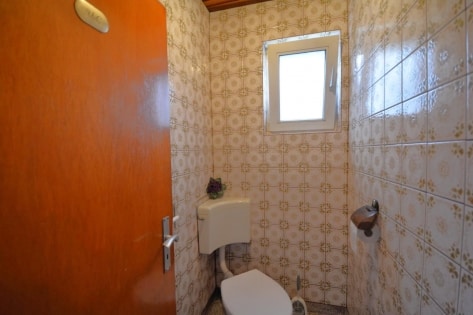 Ruhig gelegenes, freistehendes Einfamilienhaus mit Garage, Garten und herrlicher Aussicht