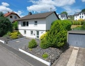 Ruhig gelegenes, freistehendes Haus mit Garten, Gartenhaus, Terrasse und Garage
