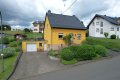 Ruhig gelegenes, freistehendes Haus mit Terrasse, Garage und Gartenhaus