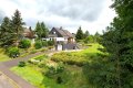 Ruhig gelegenes, freistehendes Haus mit berdachter Terrasse, Balkon, Garten und Garage