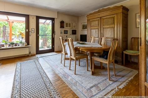 Ruhiges Wohngebiet: Gepflegtes Wohnhaus mit Garten und Garage auf Erbpachtgrund in Oberdrees