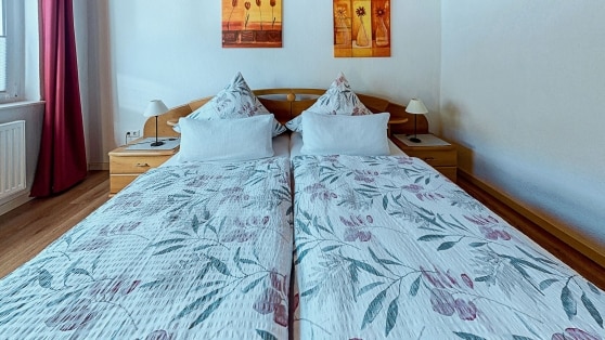 Saniertes, gut laufendes Ferienhaus mit Betreiberwohnung in der Moselgemeinde Briedern