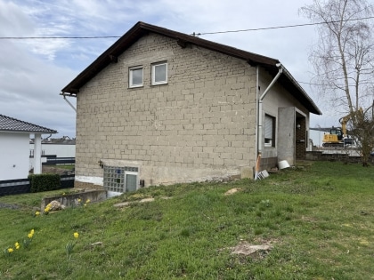 Sanierungsbed�rftiges Einfamilienwohnhaus in der Eifelgemeinde Kaifenheim