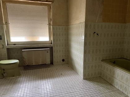 Sanierungsbed�rftiges Einfamilienwohnhaus in der Eifelgemeinde Kaifenheim