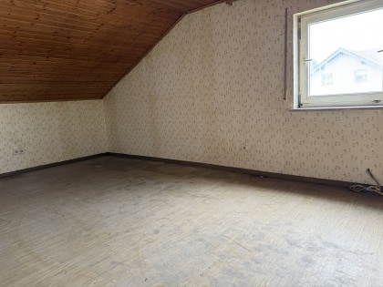 Sanierungsbed�rftiges Einfamilienwohnhaus in der Eifelgemeinde Kaifenheim