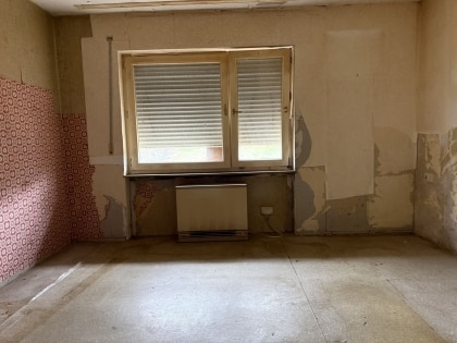 Sanierungsbed�rftiges Einfamilienwohnhaus in der Eifelgemeinde Kaifenheim