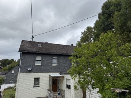 Sanierungsbedrftiges Einfamilienwohnhaus in ruhiger Wohnlage der Gemeinde Mllenbach (Kreis Cochem-Zell)