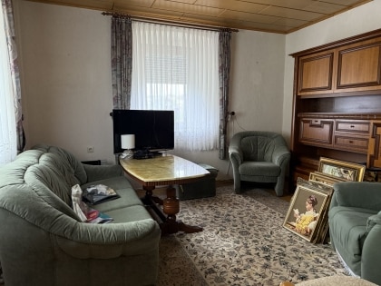 Sanierungsbedrftiges Einfamilienwohnhaus in ruhiger Wohnlage der Gemeinde Mllenbach (Kreis Cochem-Zell)