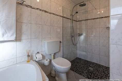 Sehr gepflegtes Haus mit Weitblick in die Natur oberhalb von Schuld/Ahr