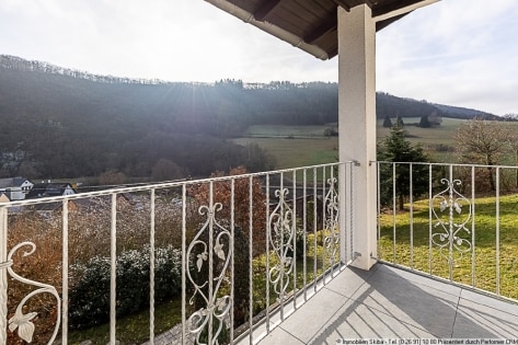 Sehr gepflegtes Haus mit Weitblick in die Natur oberhalb von Schuld/Ahr